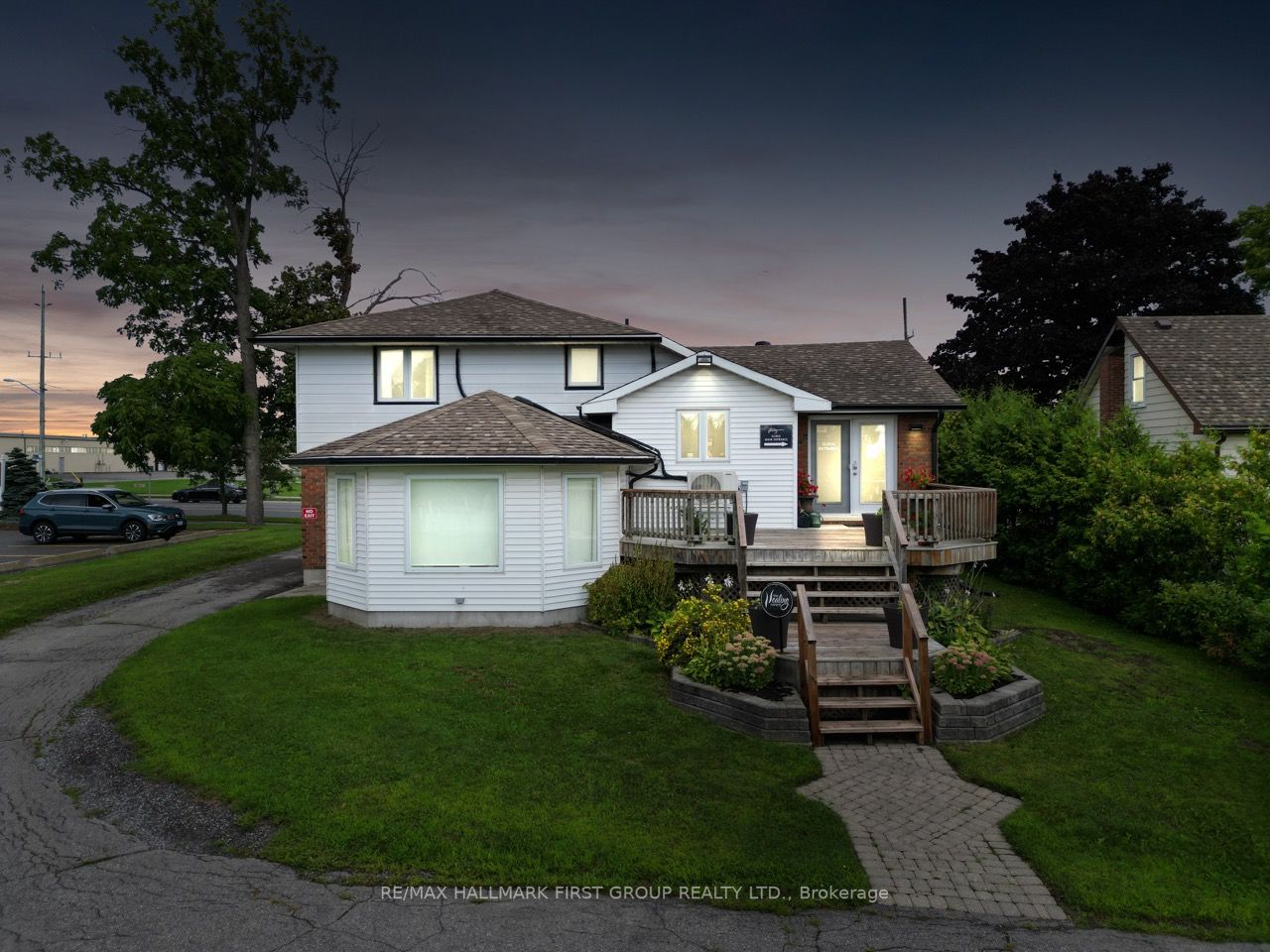 711 Division St, #A