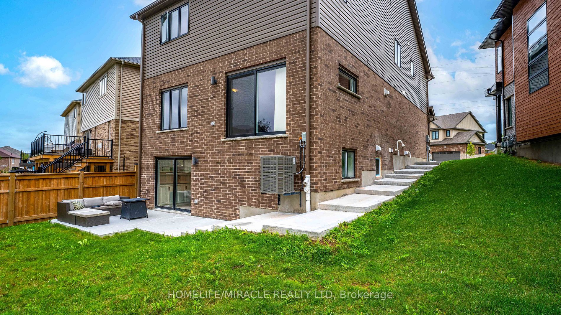 851 Robert Ferrie Drive