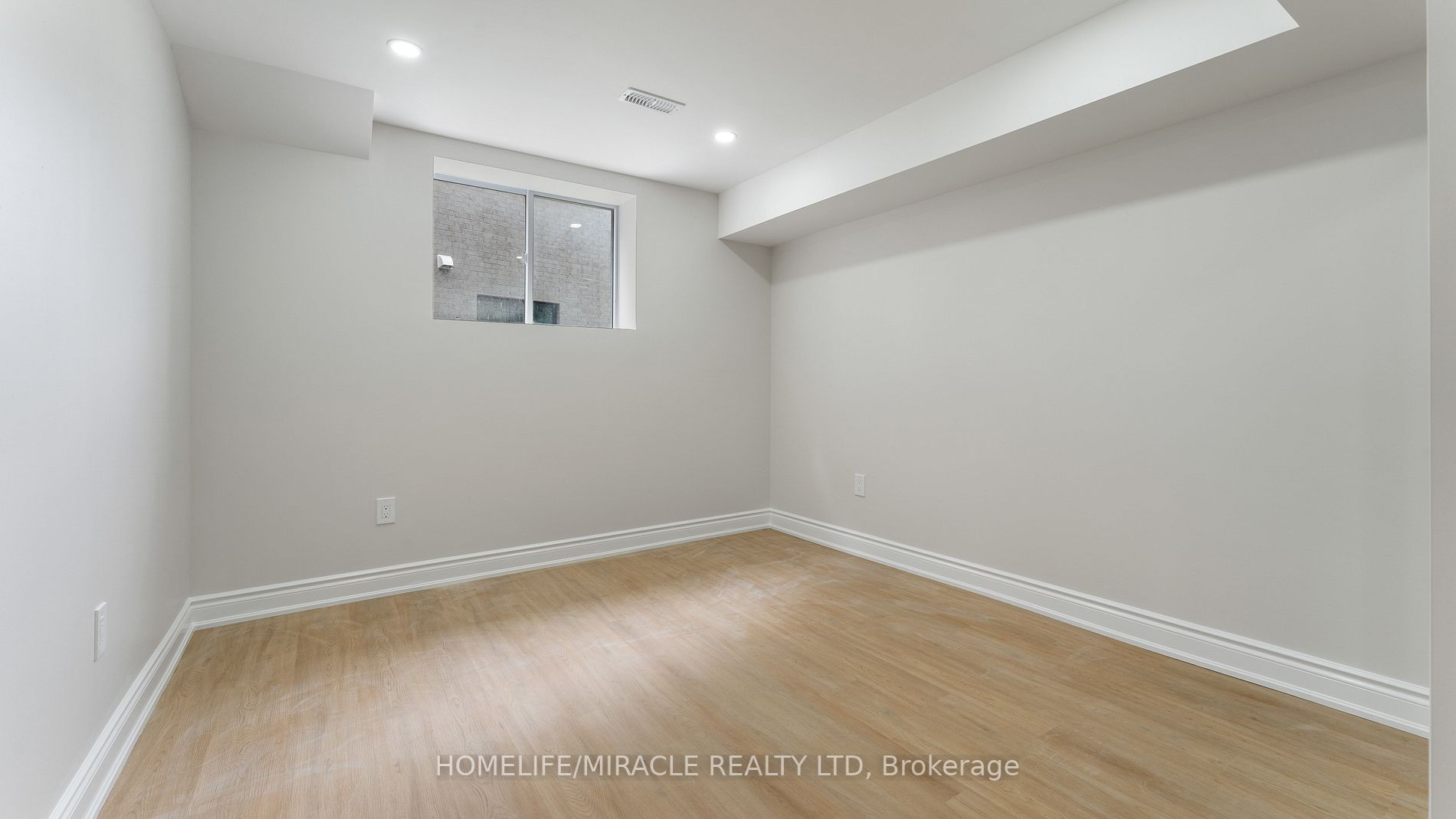851 Robert Ferrie Drive