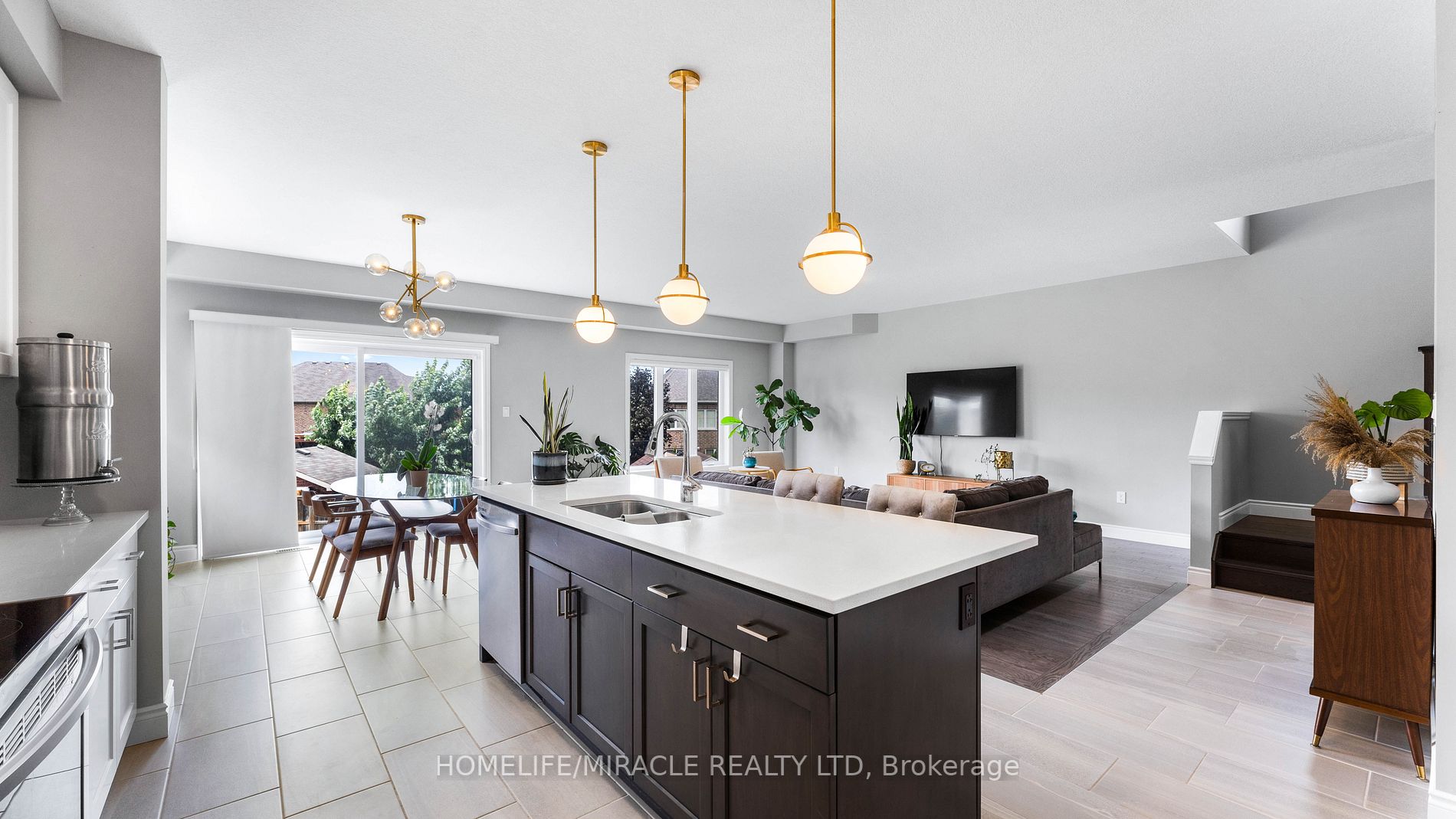 851 Robert Ferrie Drive