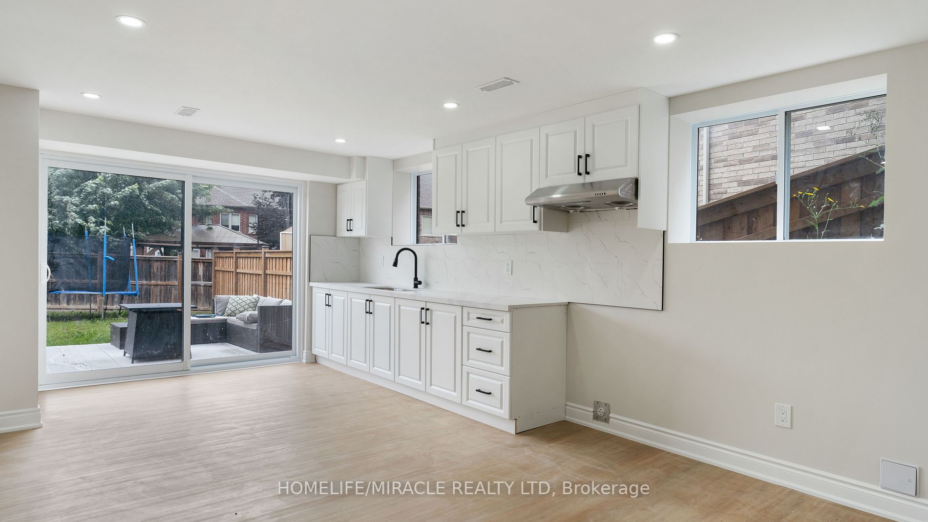851 Robert Ferrie Drive