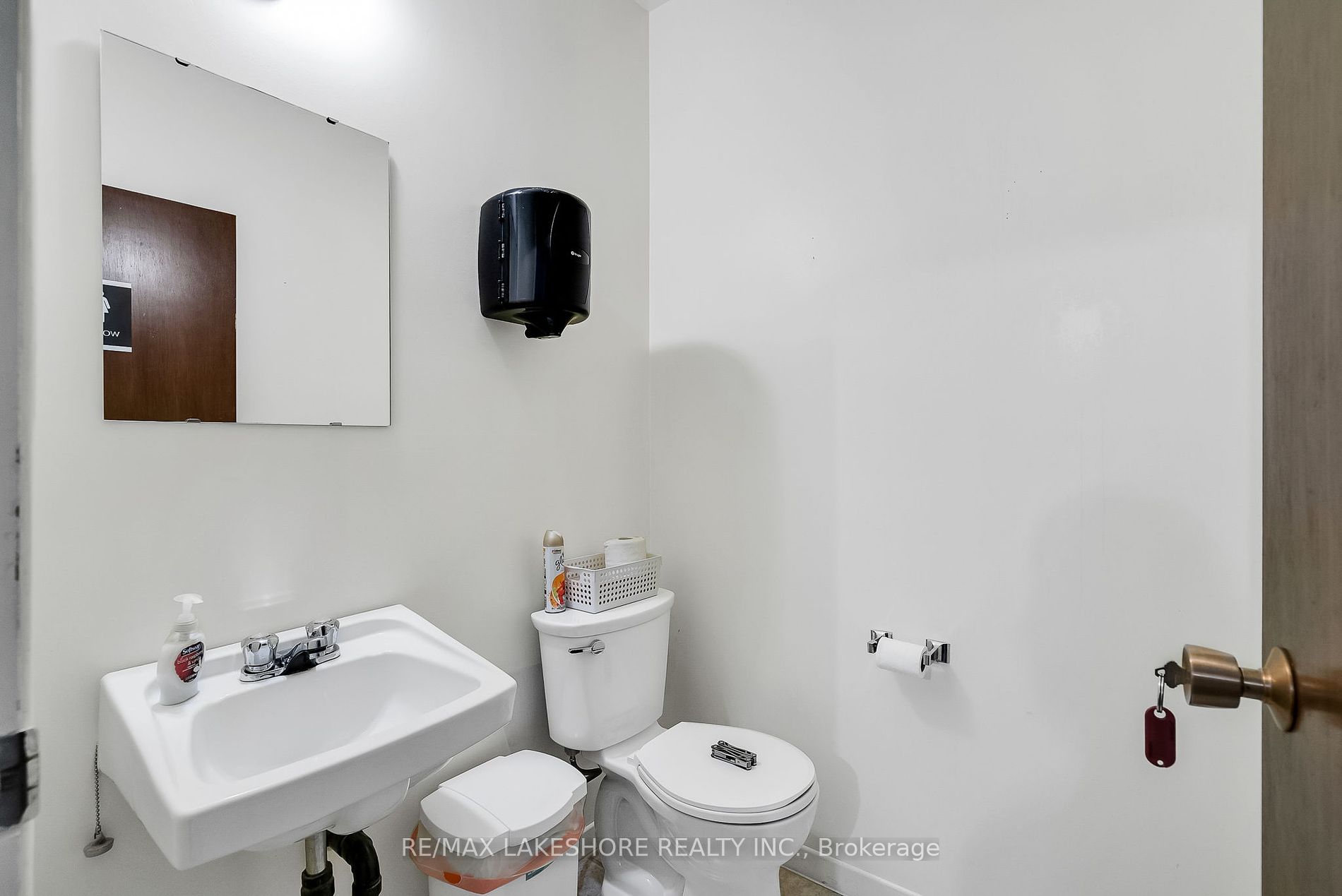 24 Covert St