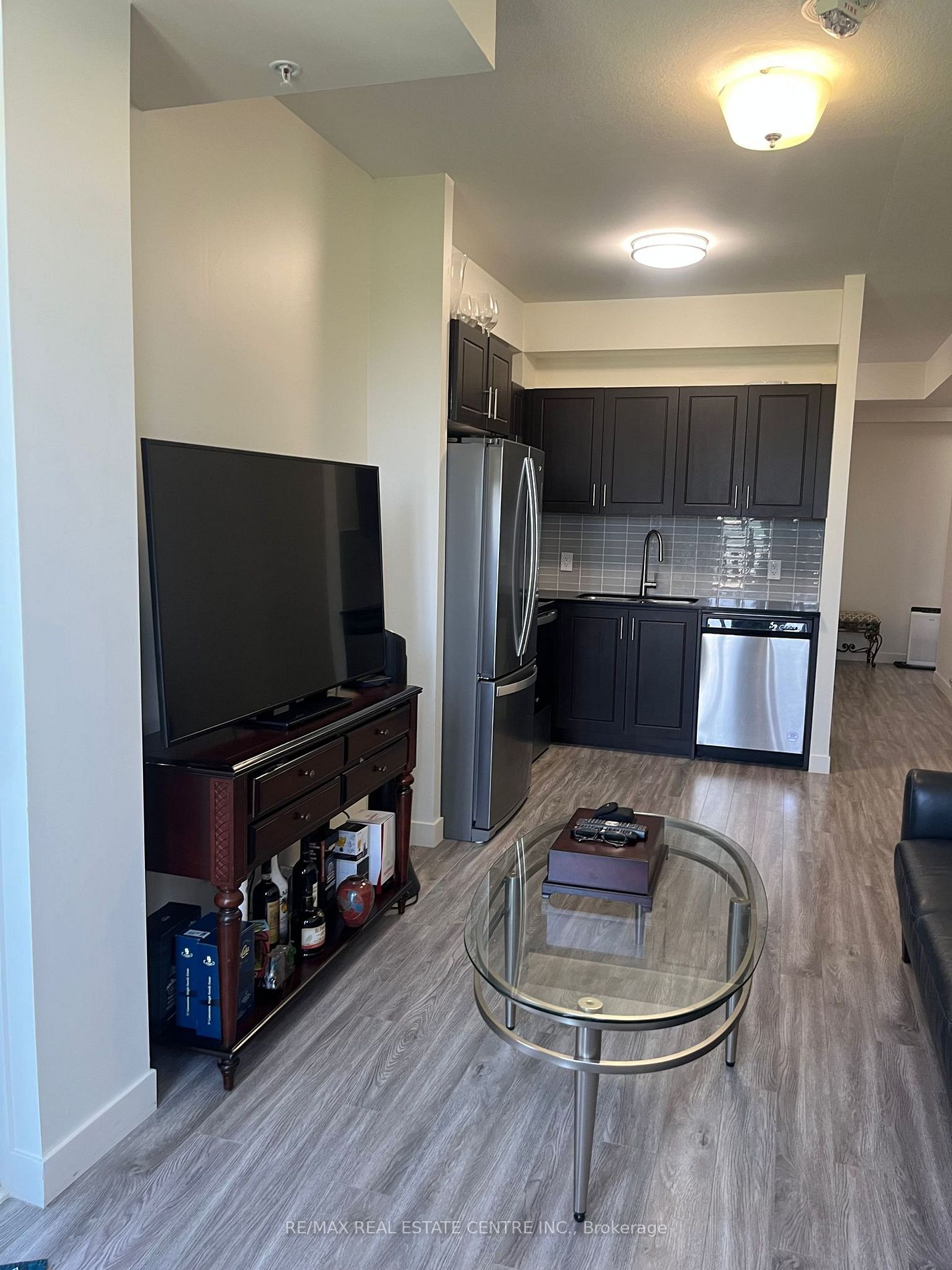 128 King Street N, #708