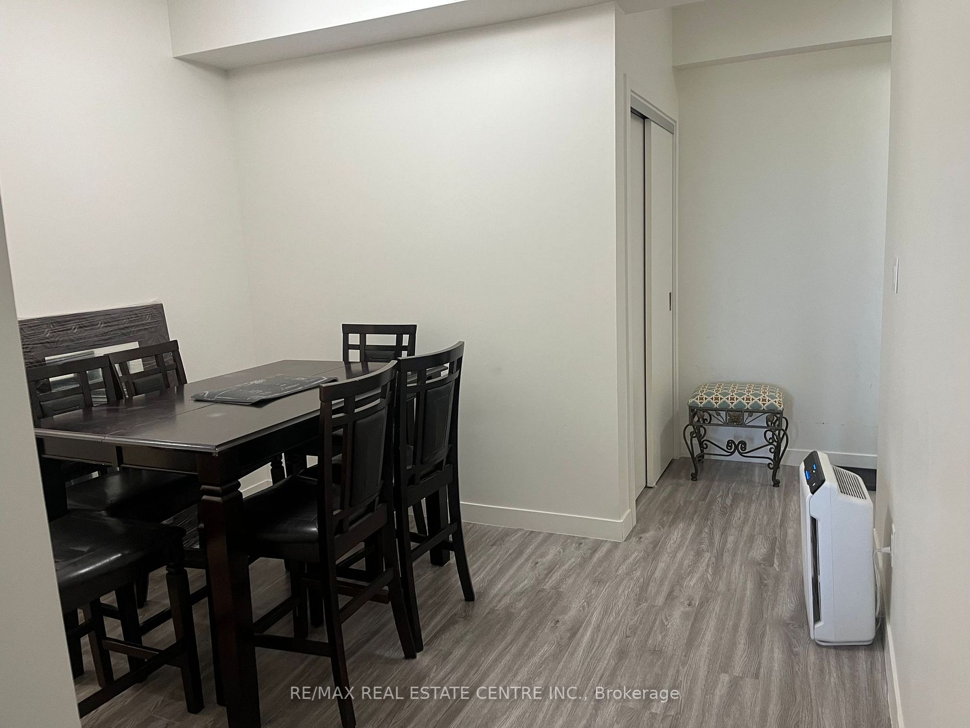 128 King Street N, #708