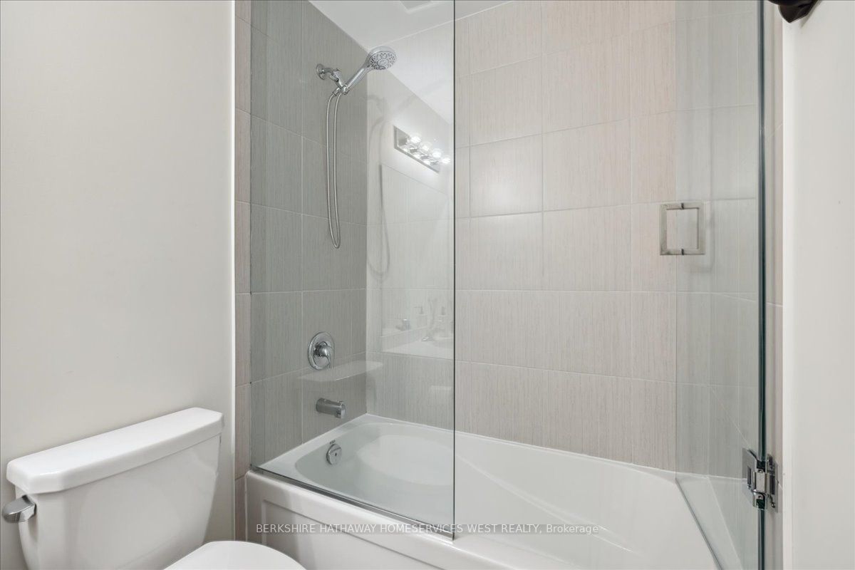 16 Concord Pl, #440