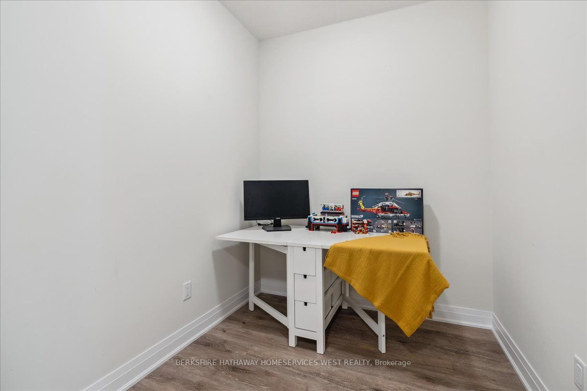 16 Concord Pl, #440