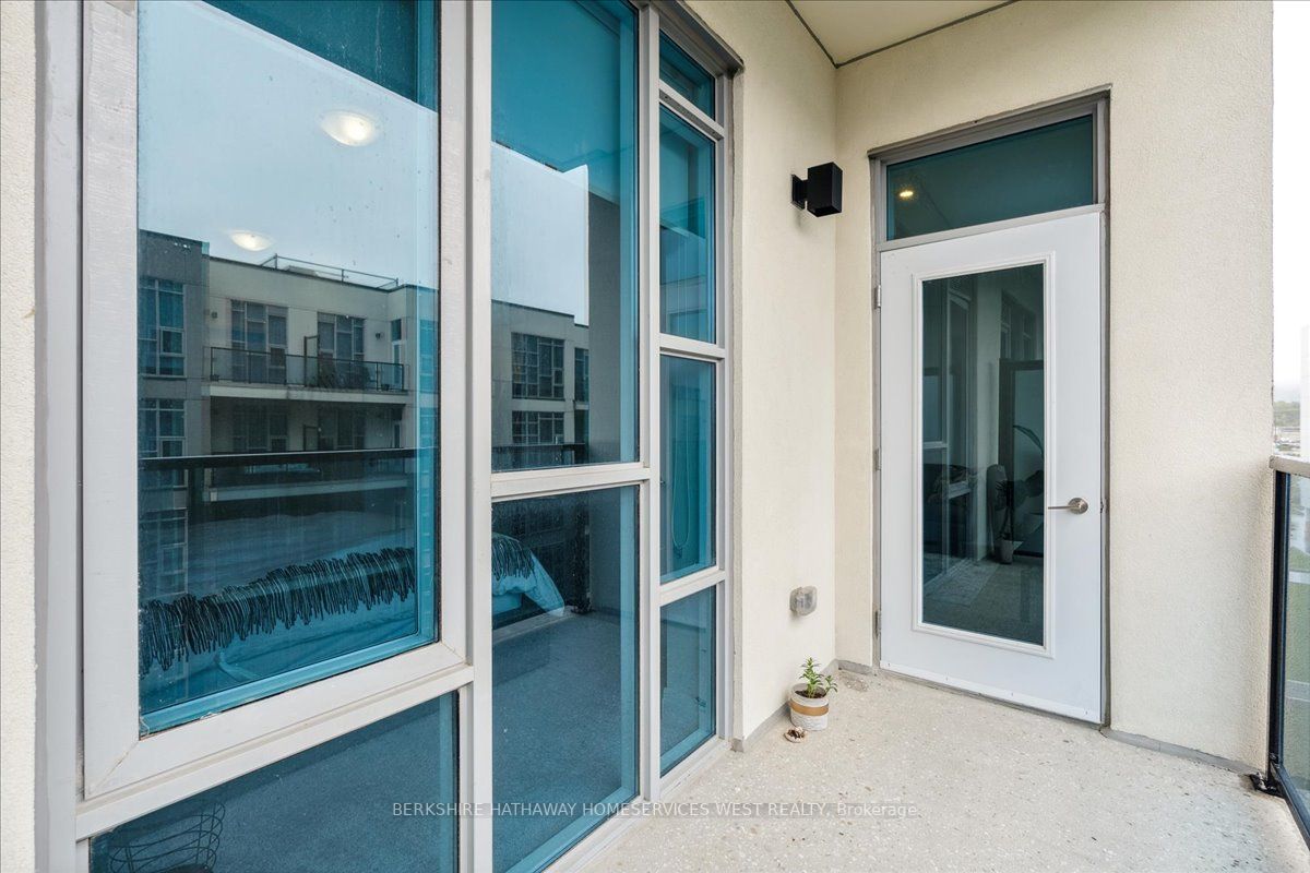 16 Concord Pl, #440