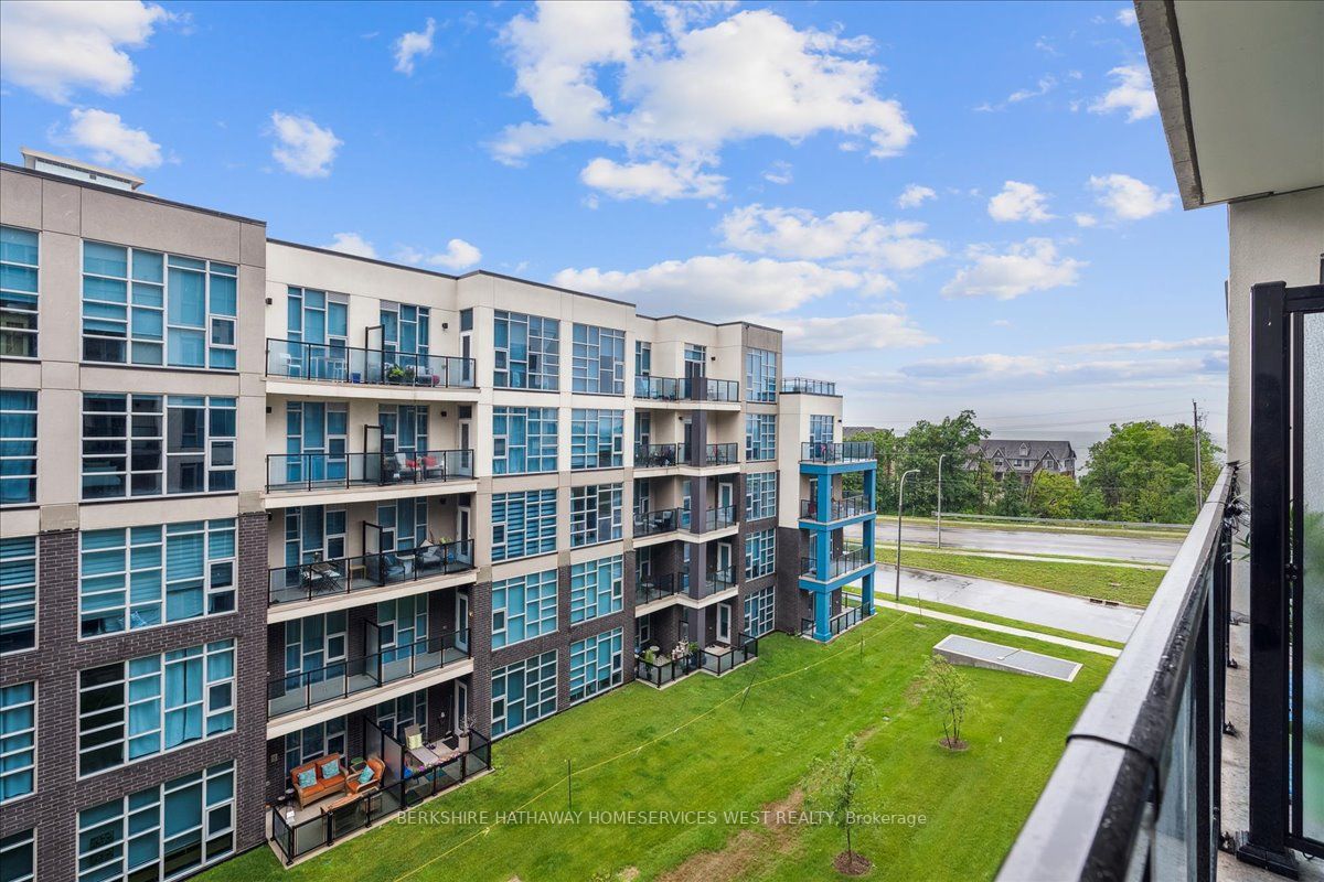 16 Concord Pl, #440