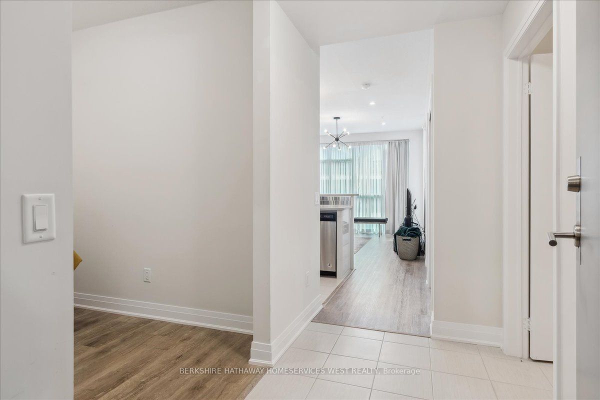 16 Concord Pl, #440