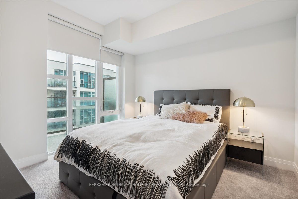 16 Concord Pl, #440