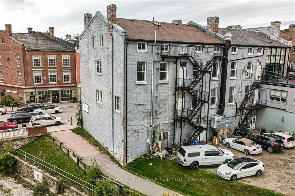 16-24 Walton St