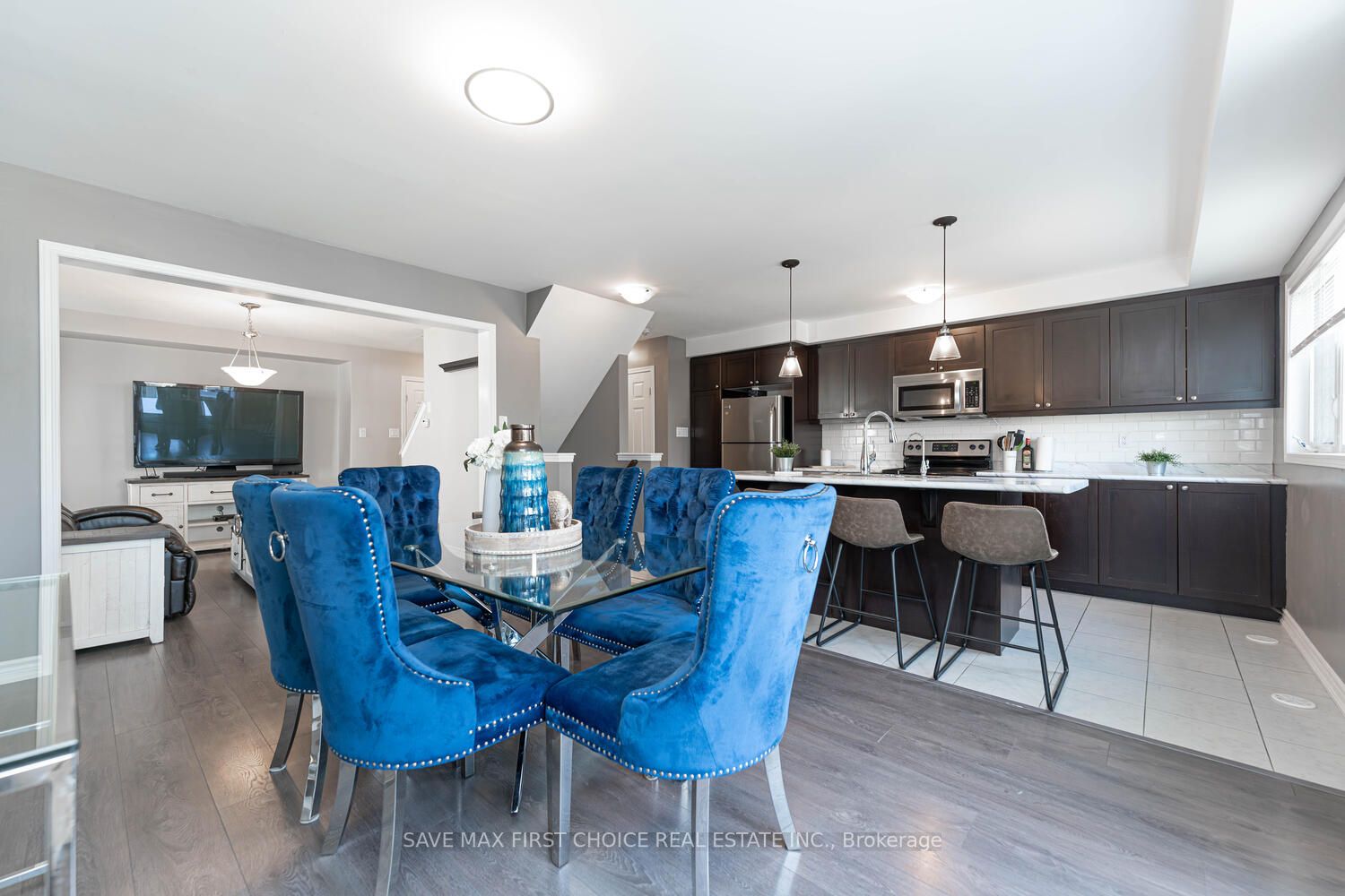 12 Stratus Street