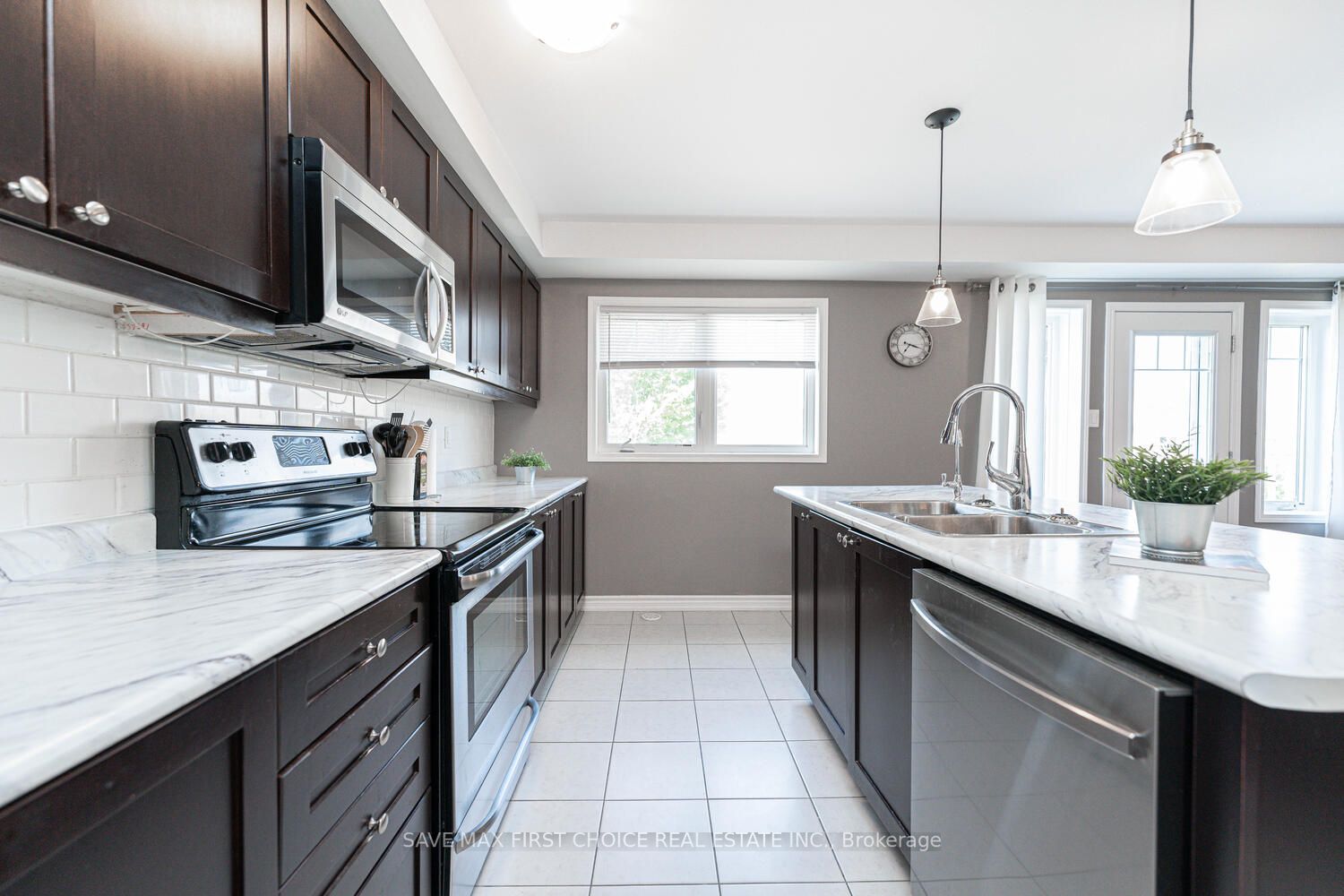 12 Stratus Street