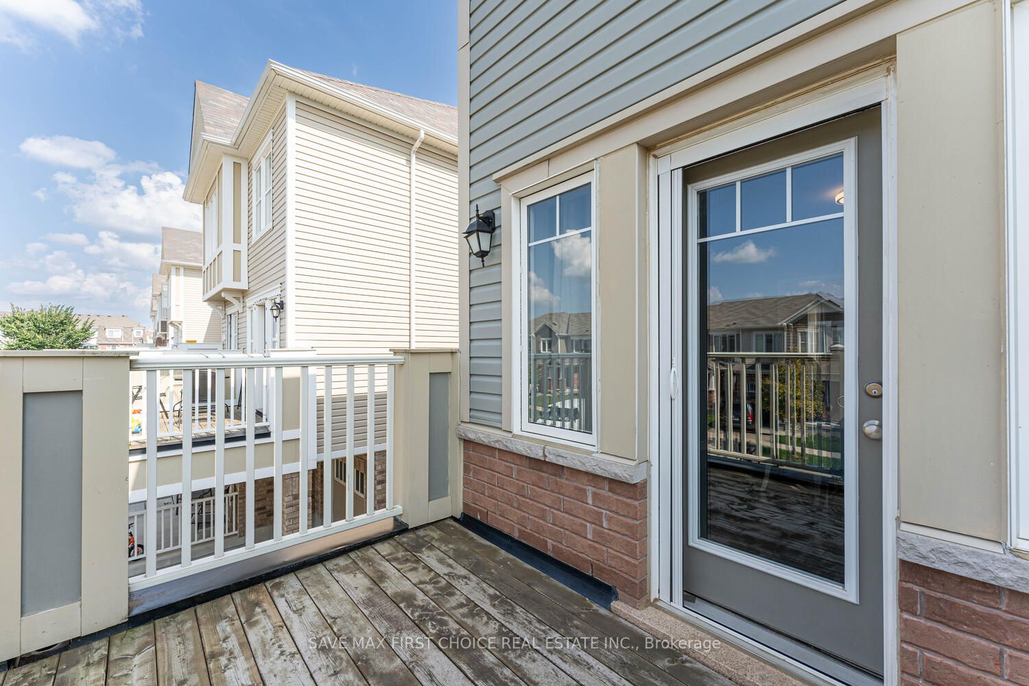 12 Stratus Street