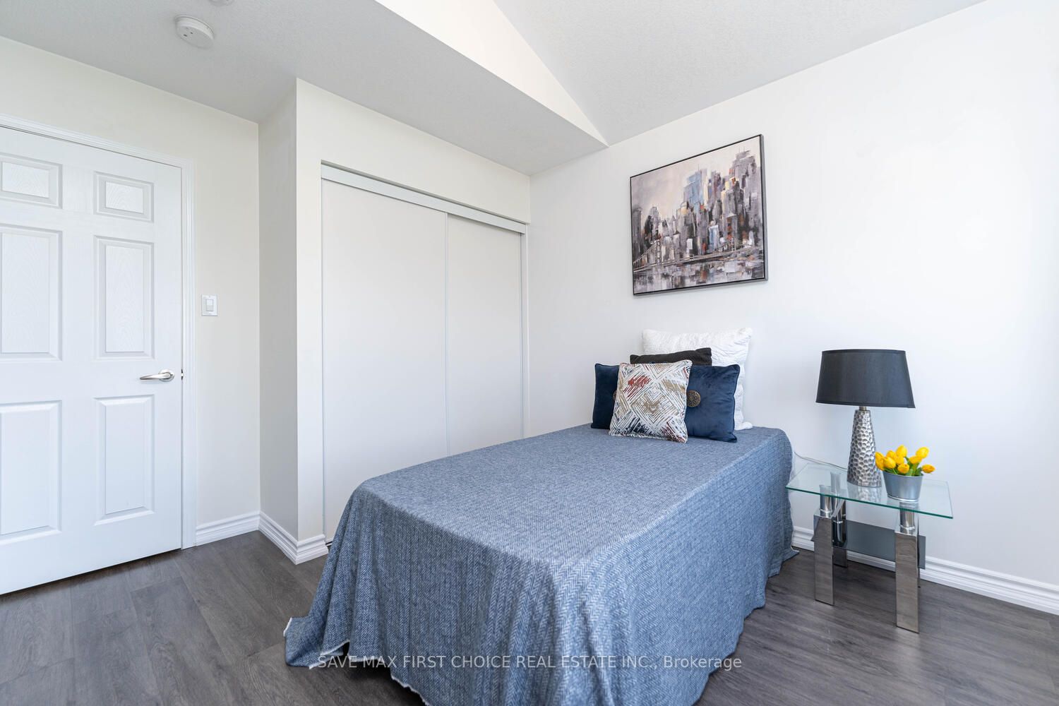 12 Stratus Street
