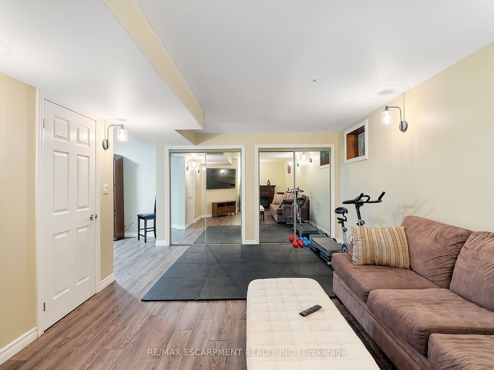 8 Marlow Ave