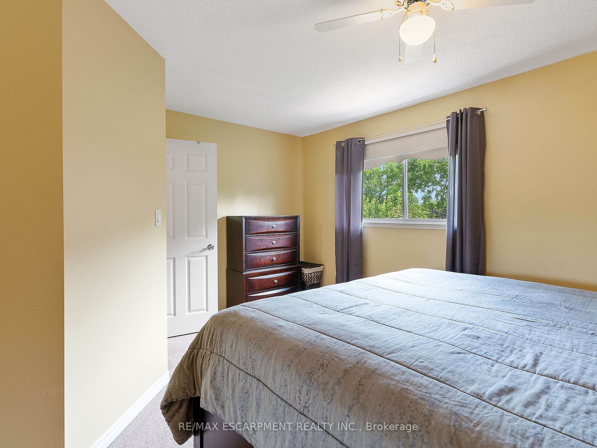 8 Marlow Ave