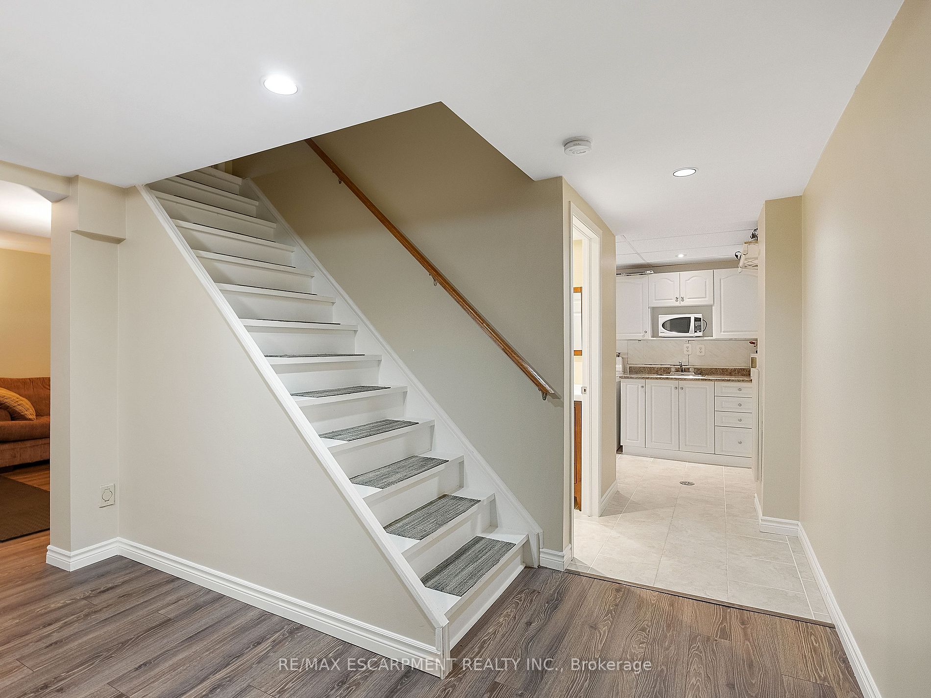 8 Marlow Ave