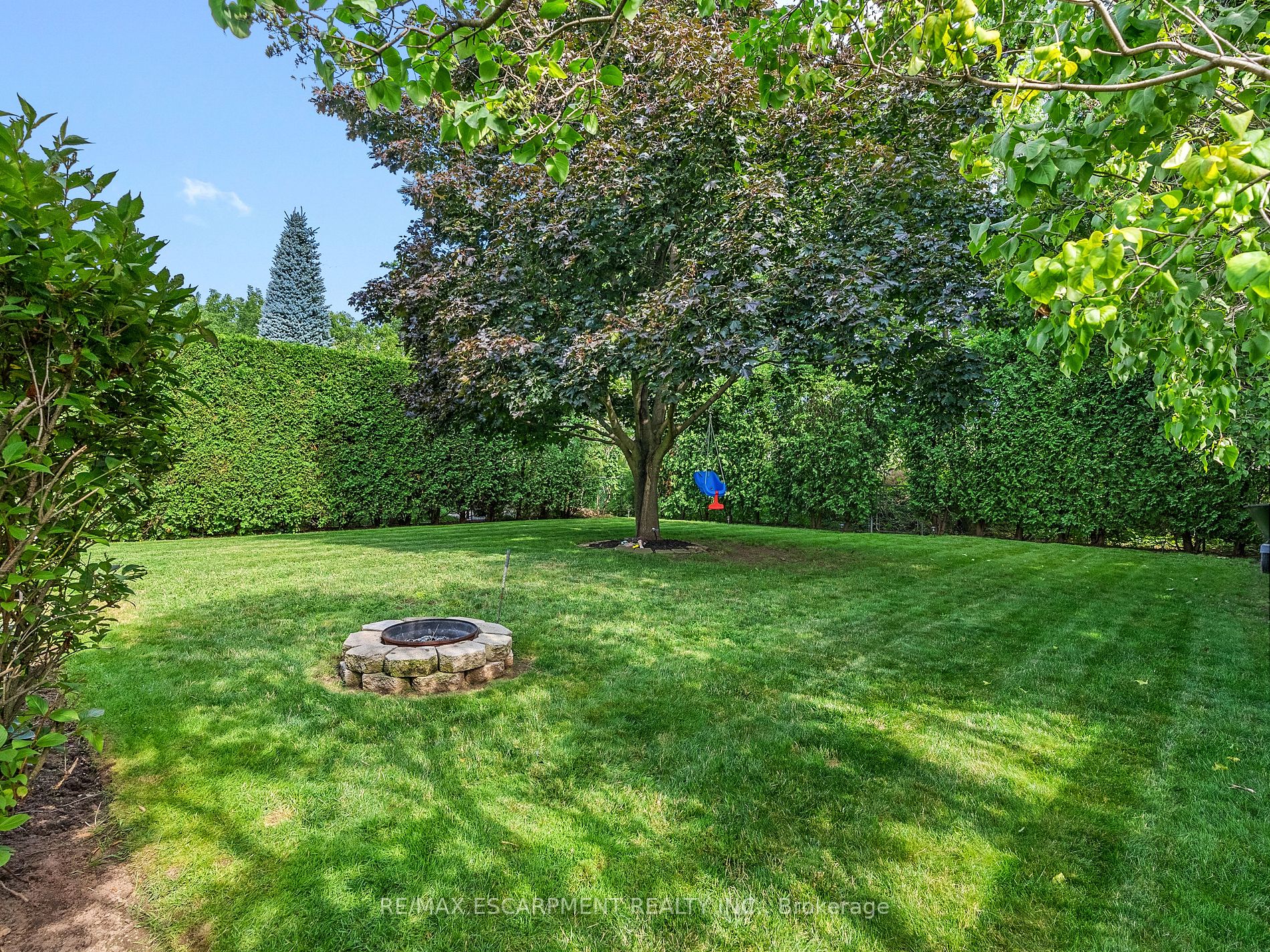 8 Marlow Ave