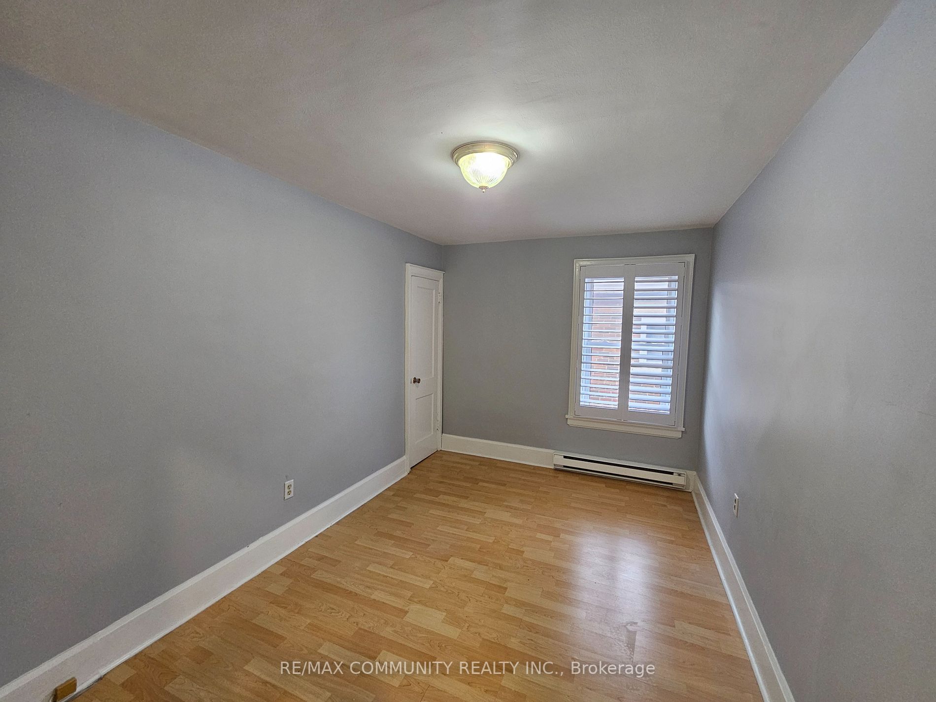 327 Woolwich St, #2nd Flr
