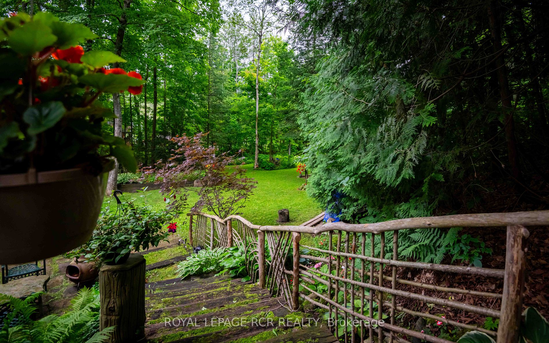 308392 Hockley Road