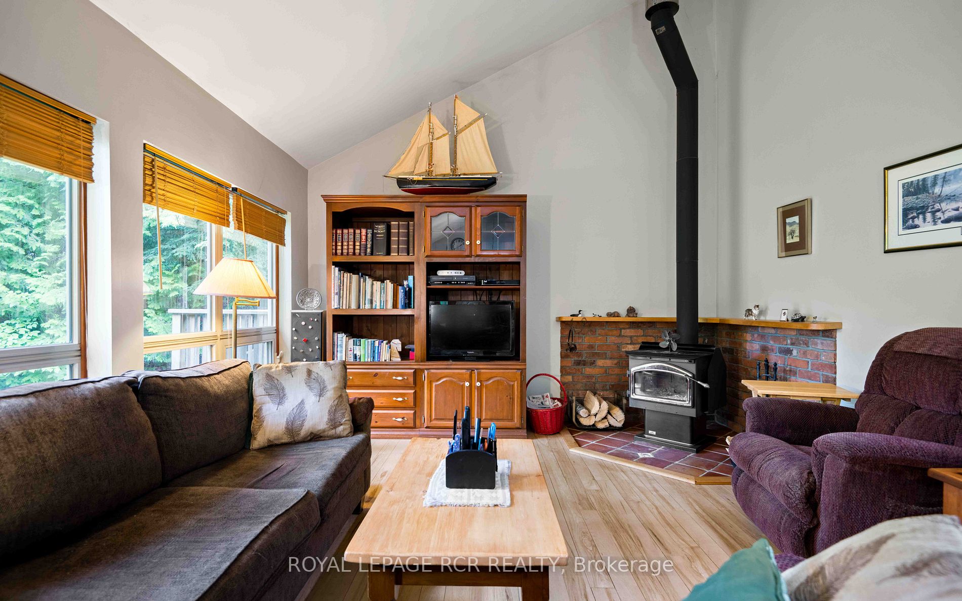 308392 Hockley Road