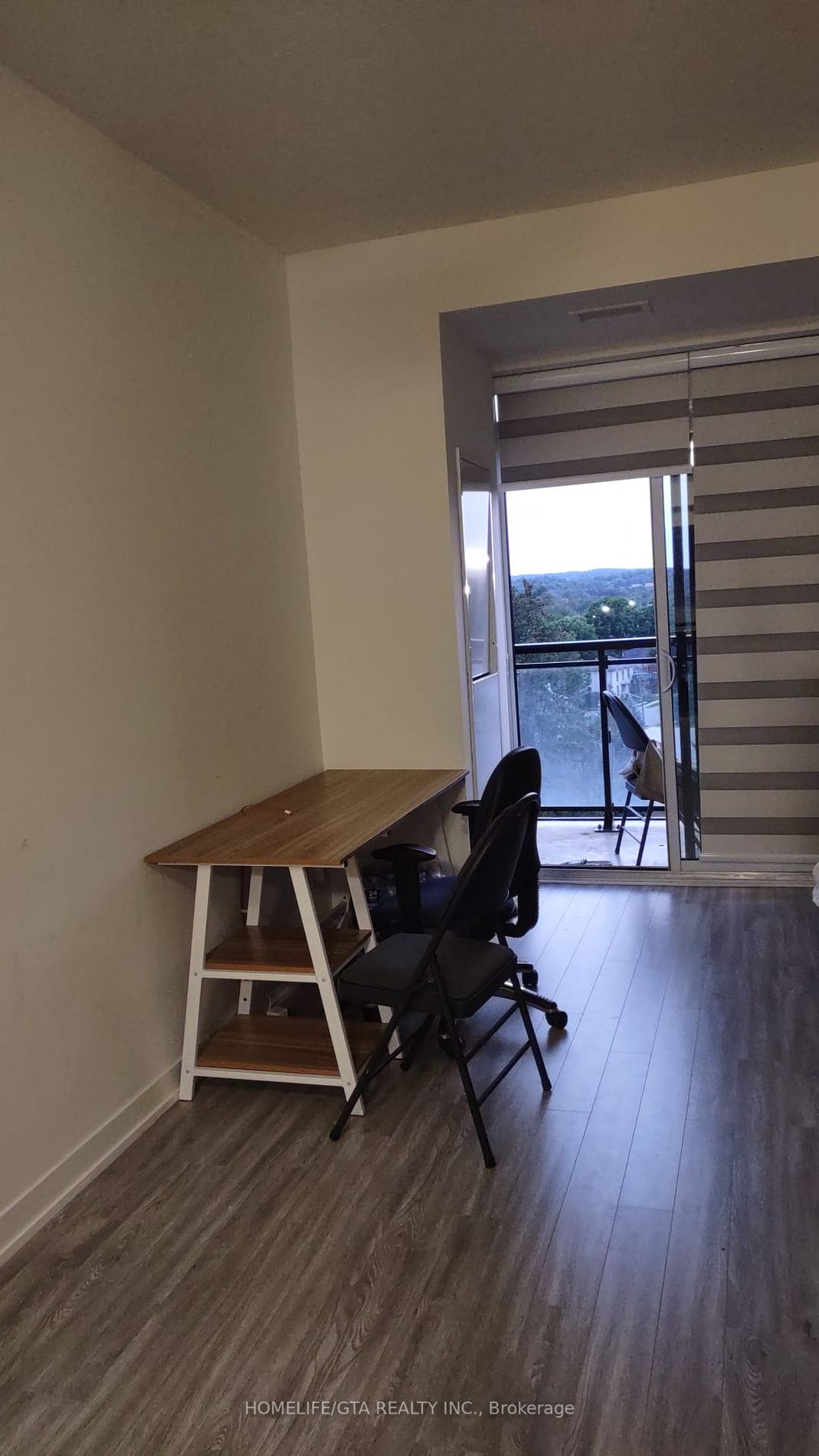 128 King Street N, #1105