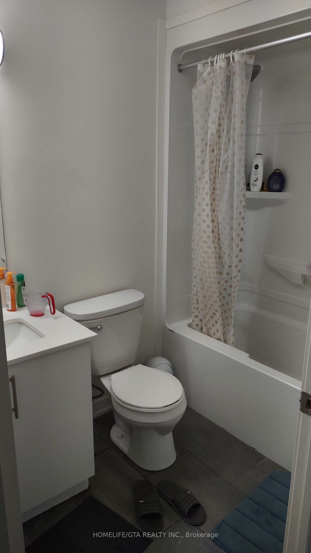 128 King Street N, #1105