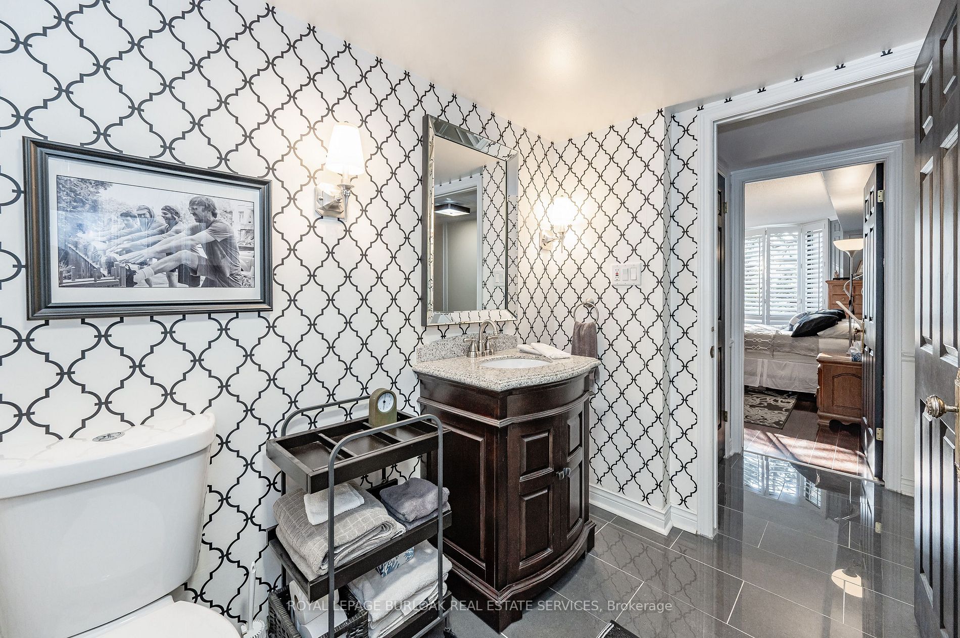 28 Duke St, #302