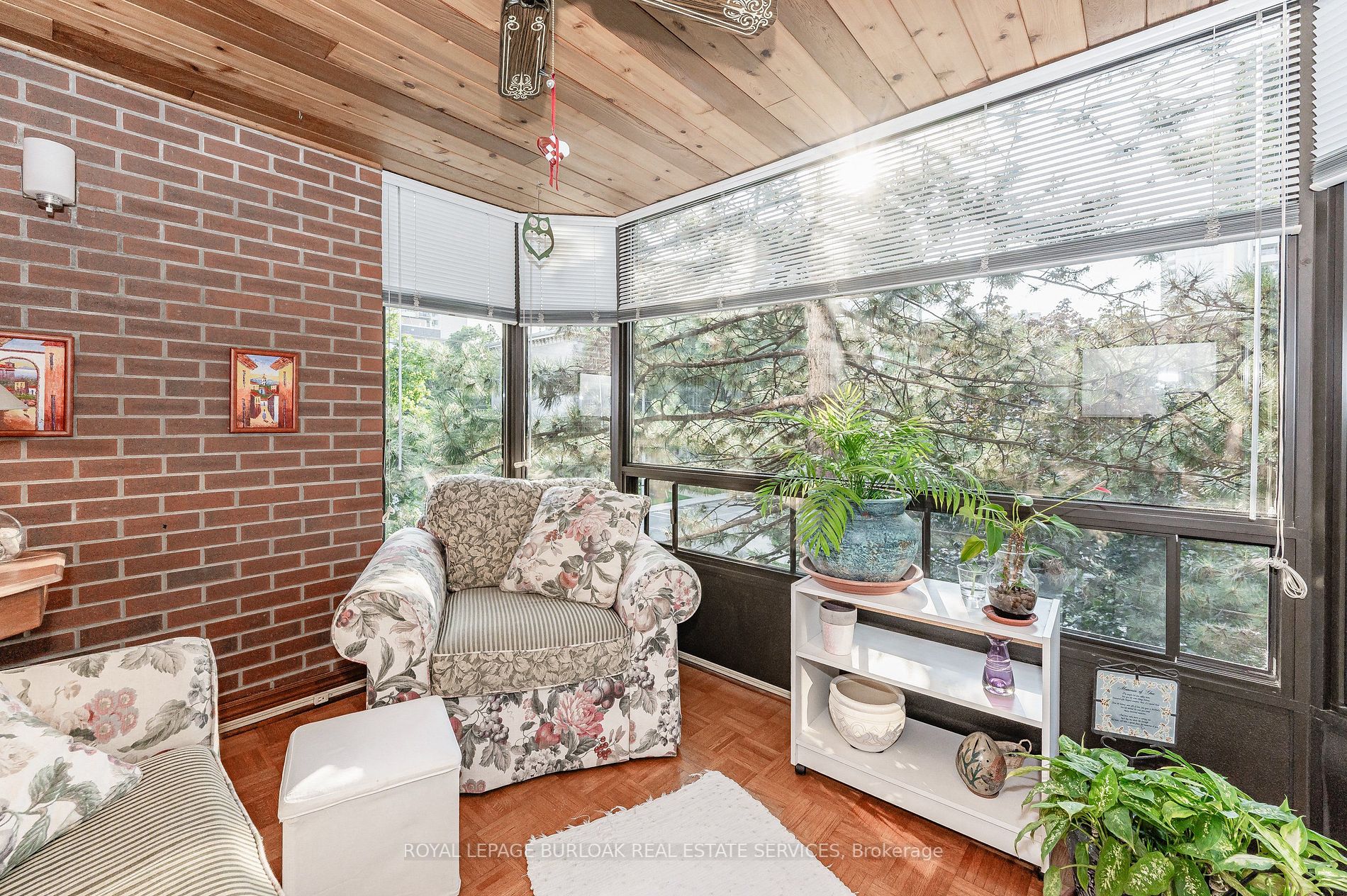 28 Duke St, #302