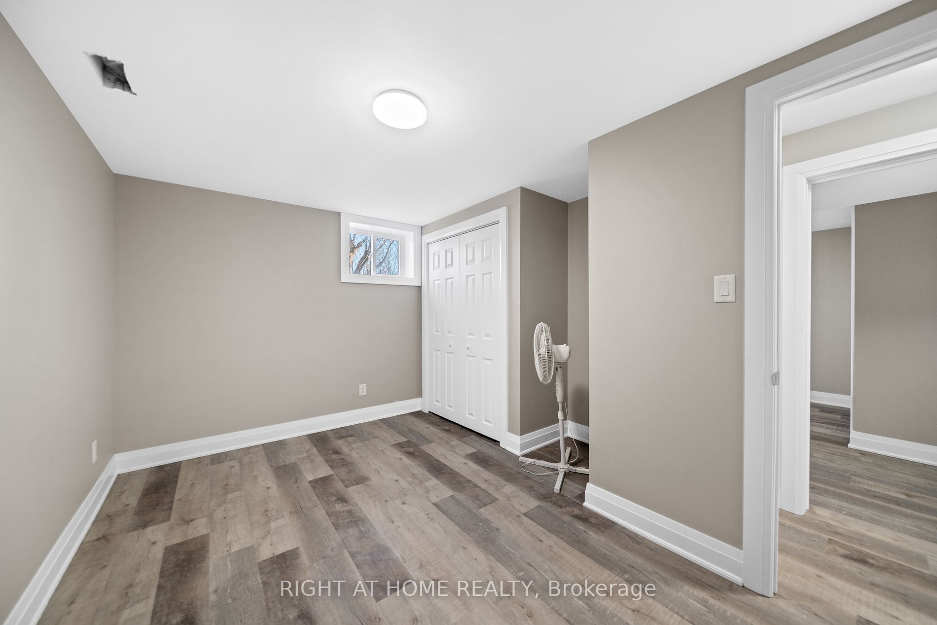 53 1/2 Colborne Street E