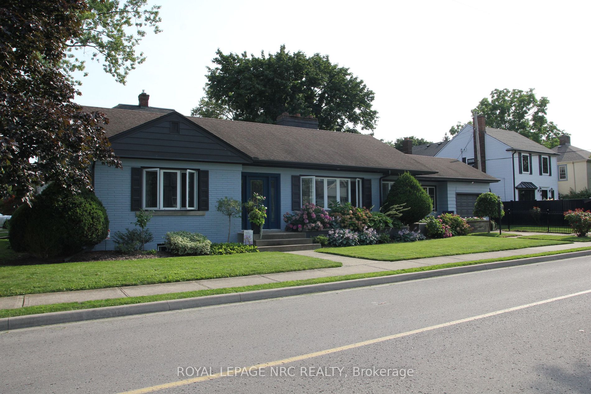 10 Ridgewood Rd