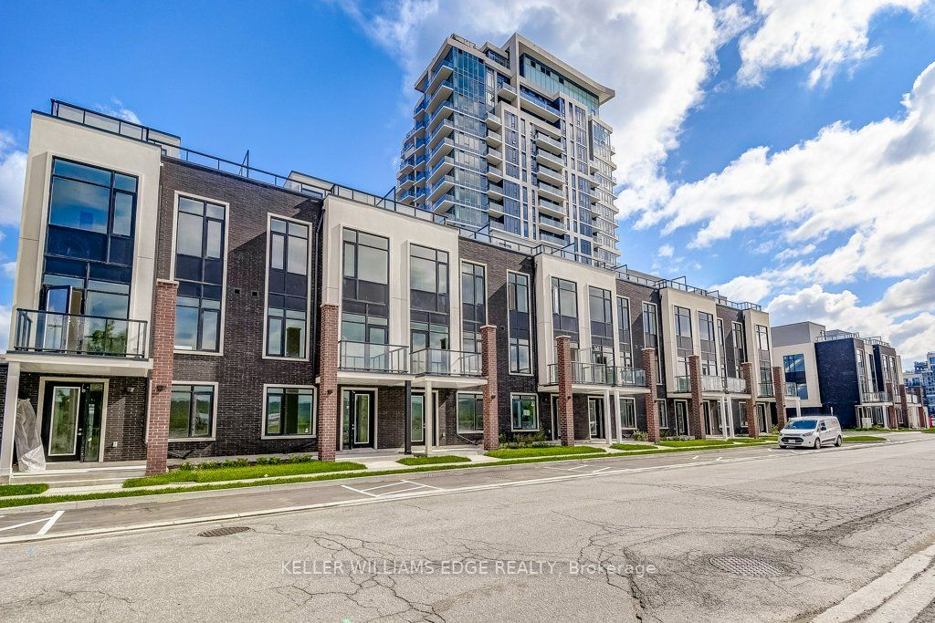 10 Windward Dr, #5