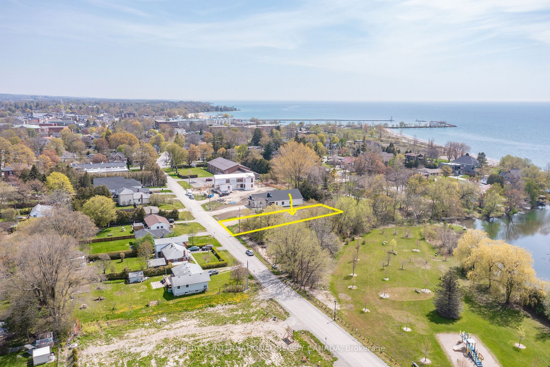 Lot 8 Clyde St