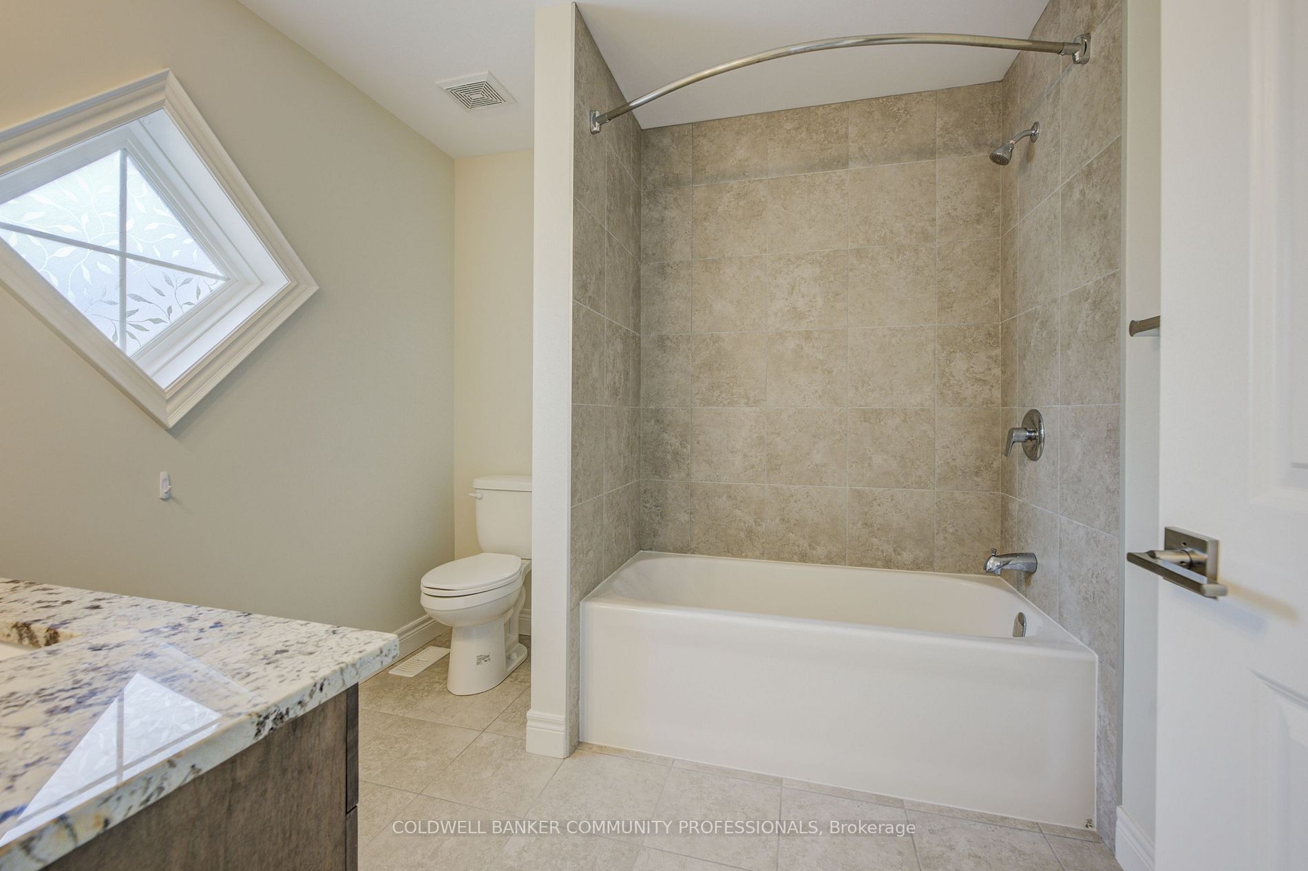 40 Hamilton St S, #16