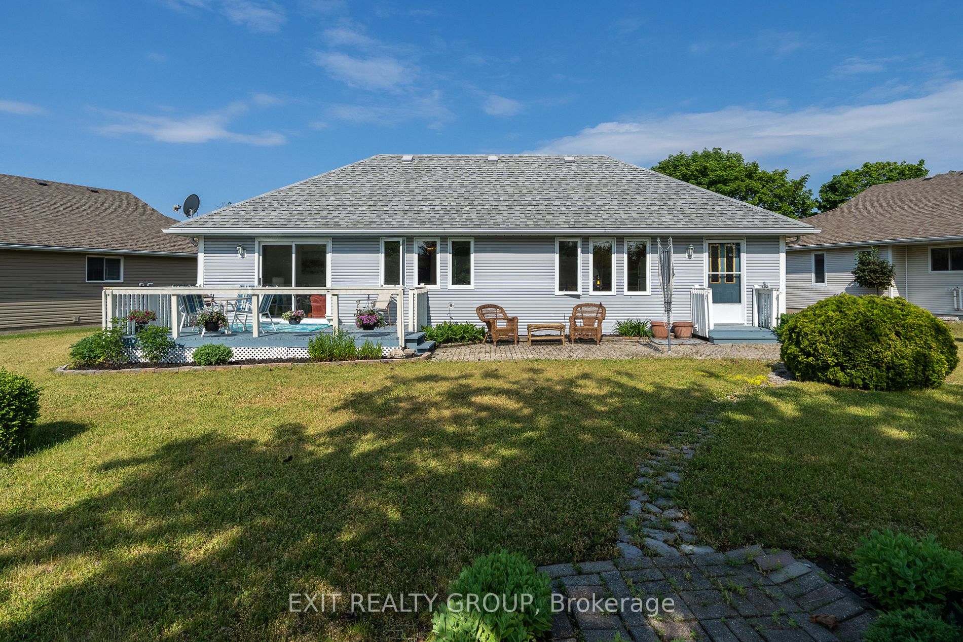 32 Heritage Dr