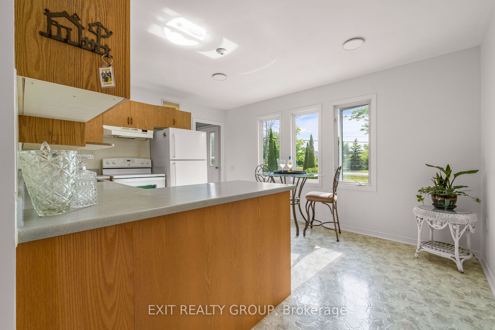 32 Heritage Dr