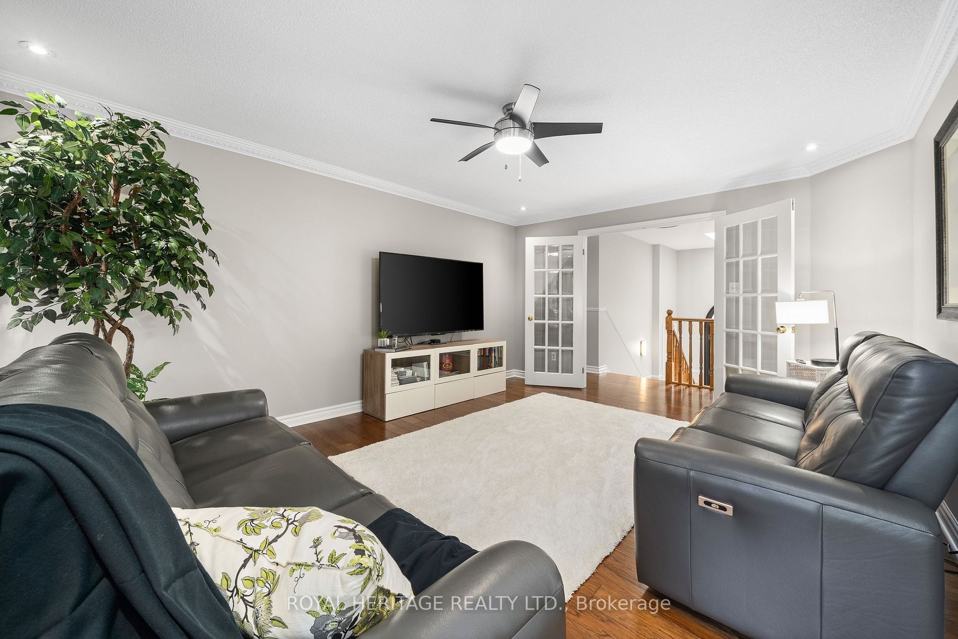 40 Olde Forest Lane