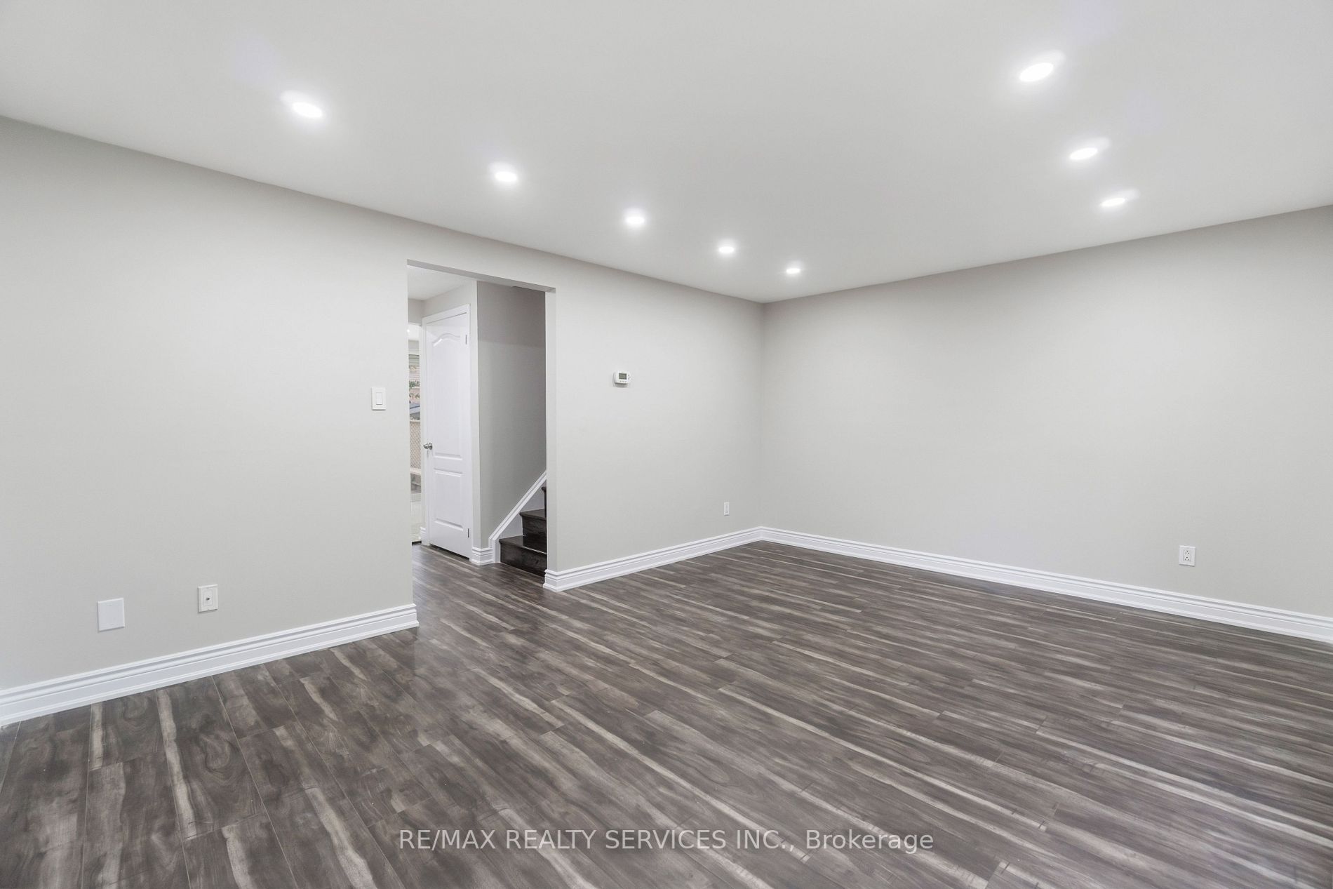 142 Cornerbrook Crescent