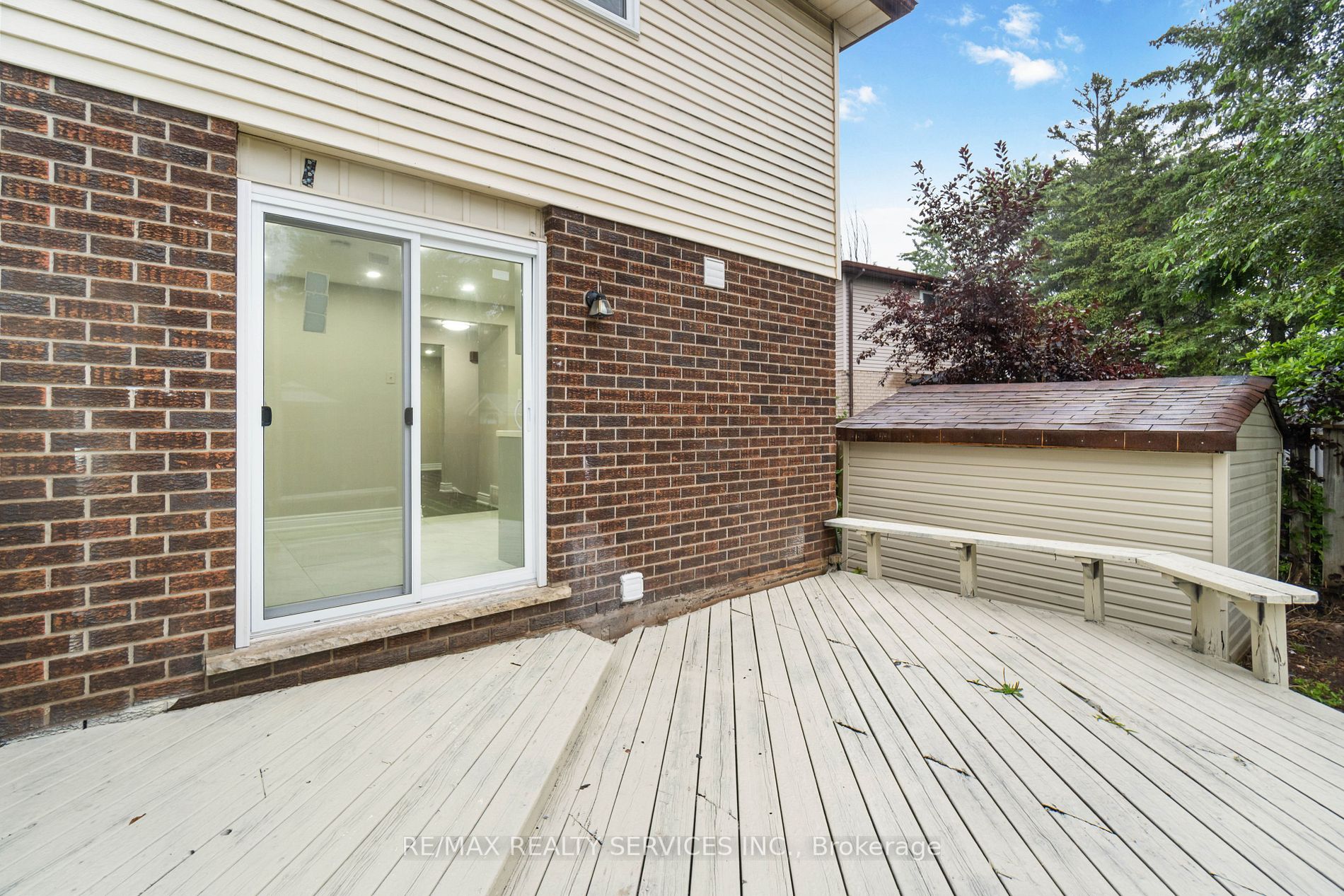 142 Cornerbrook Crescent
