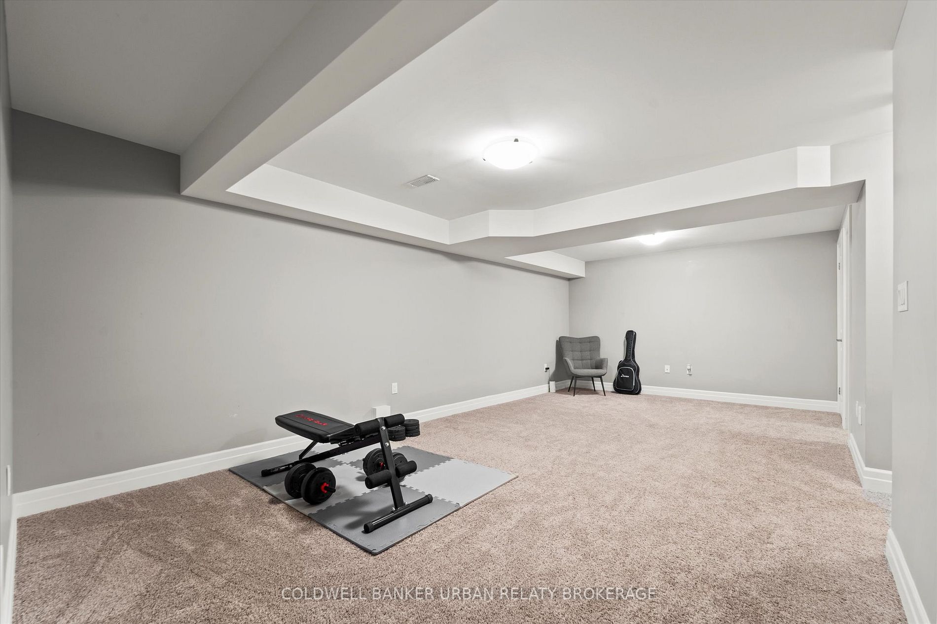 8475 Wyandotte St E, #115