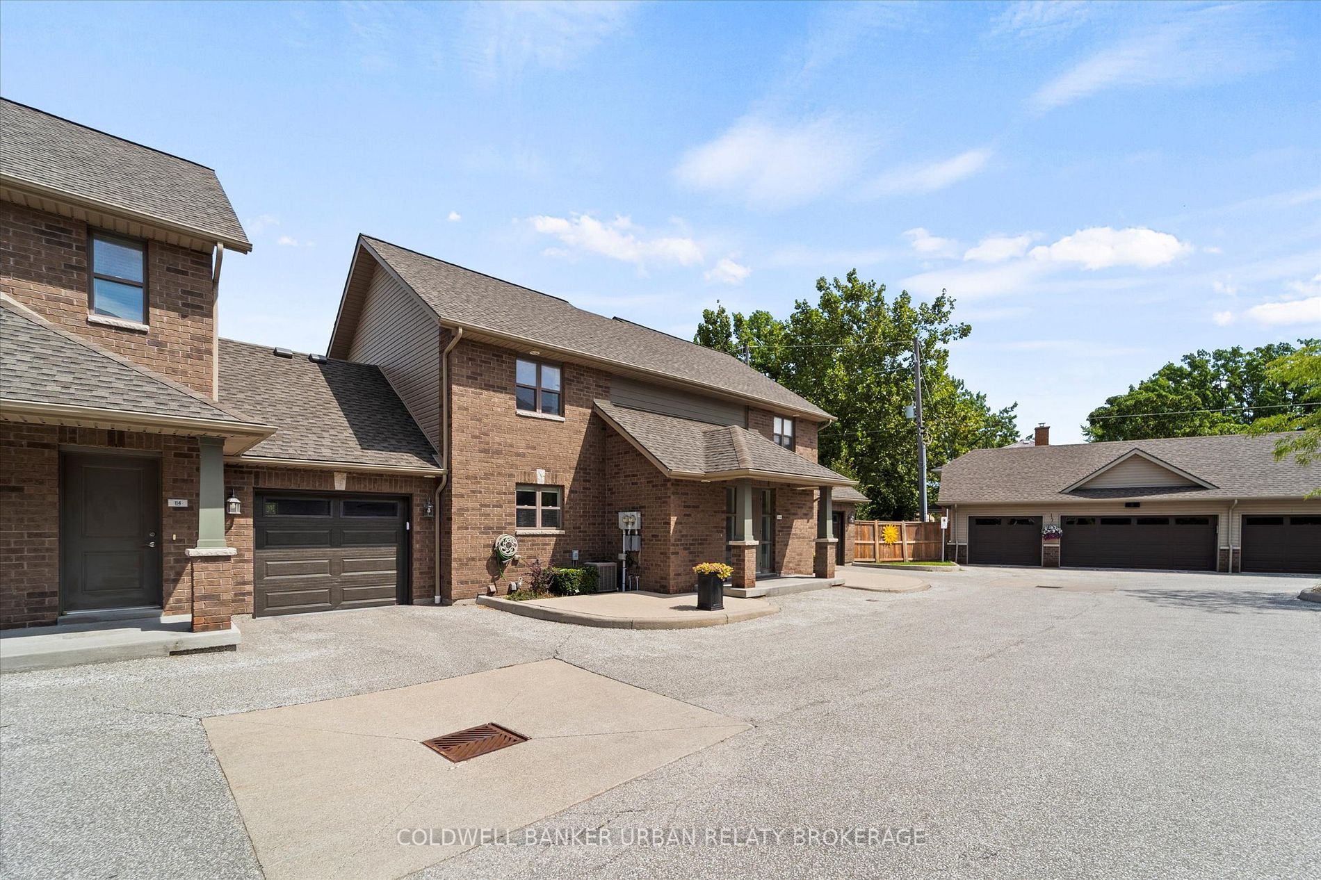 8475 Wyandotte St E, #115