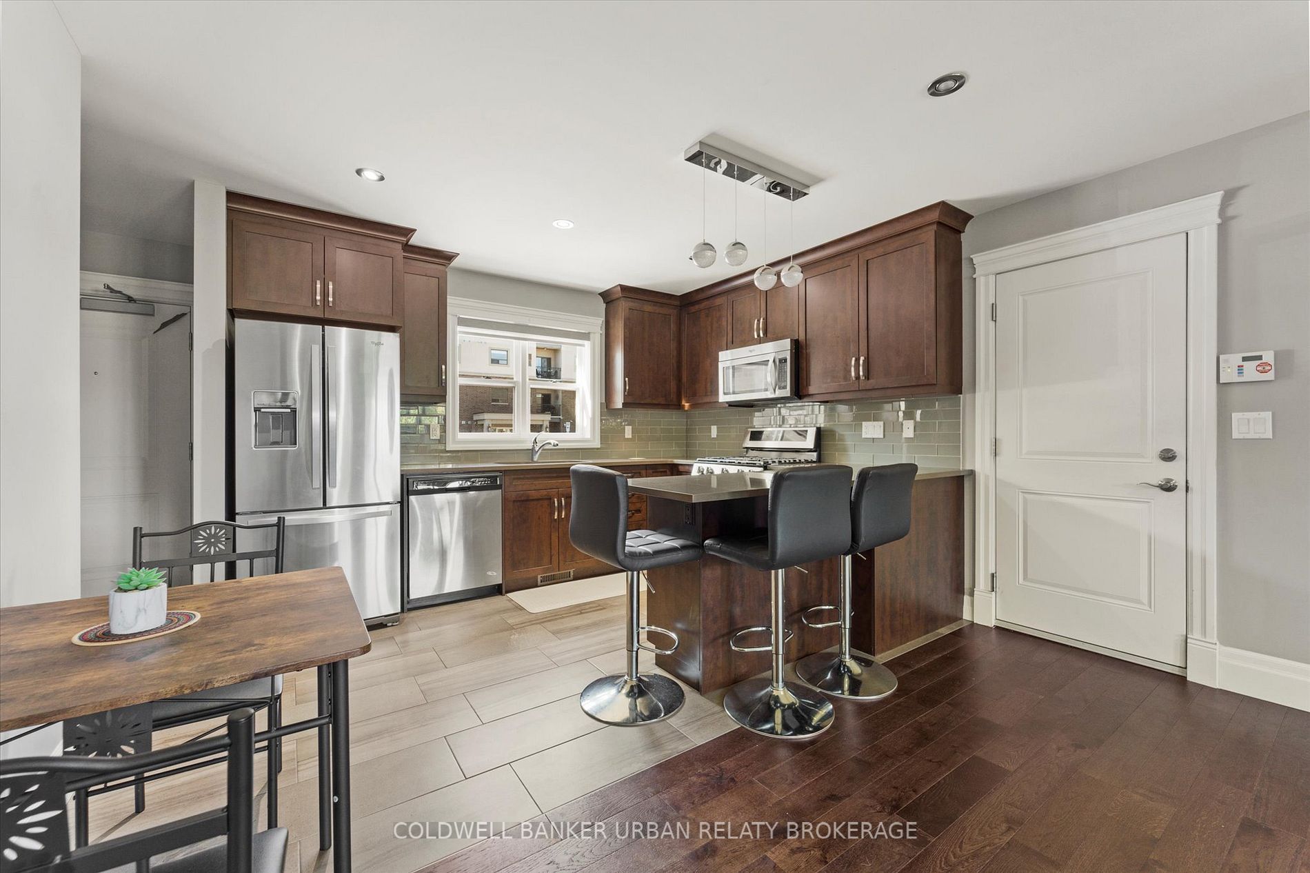 8475 Wyandotte St E, #115