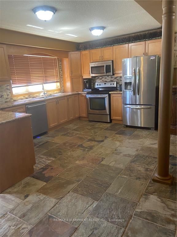 91 Kimberly Dr