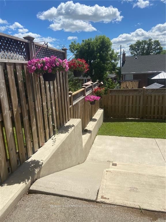 91 Kimberly Dr