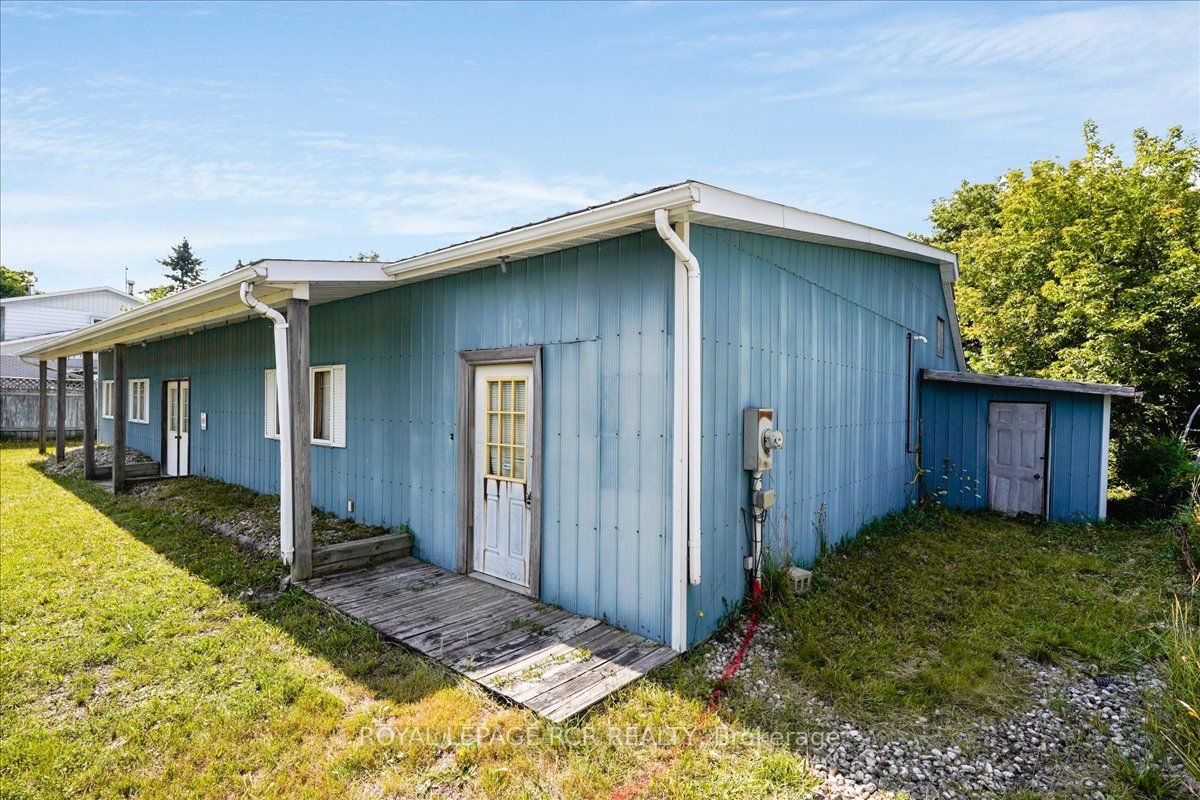 63063 County Rd 3