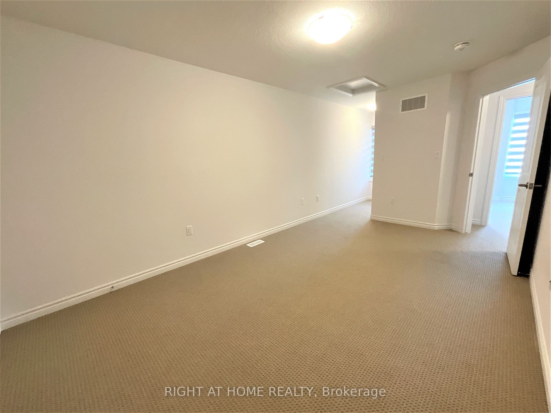 61 Soho St, #142