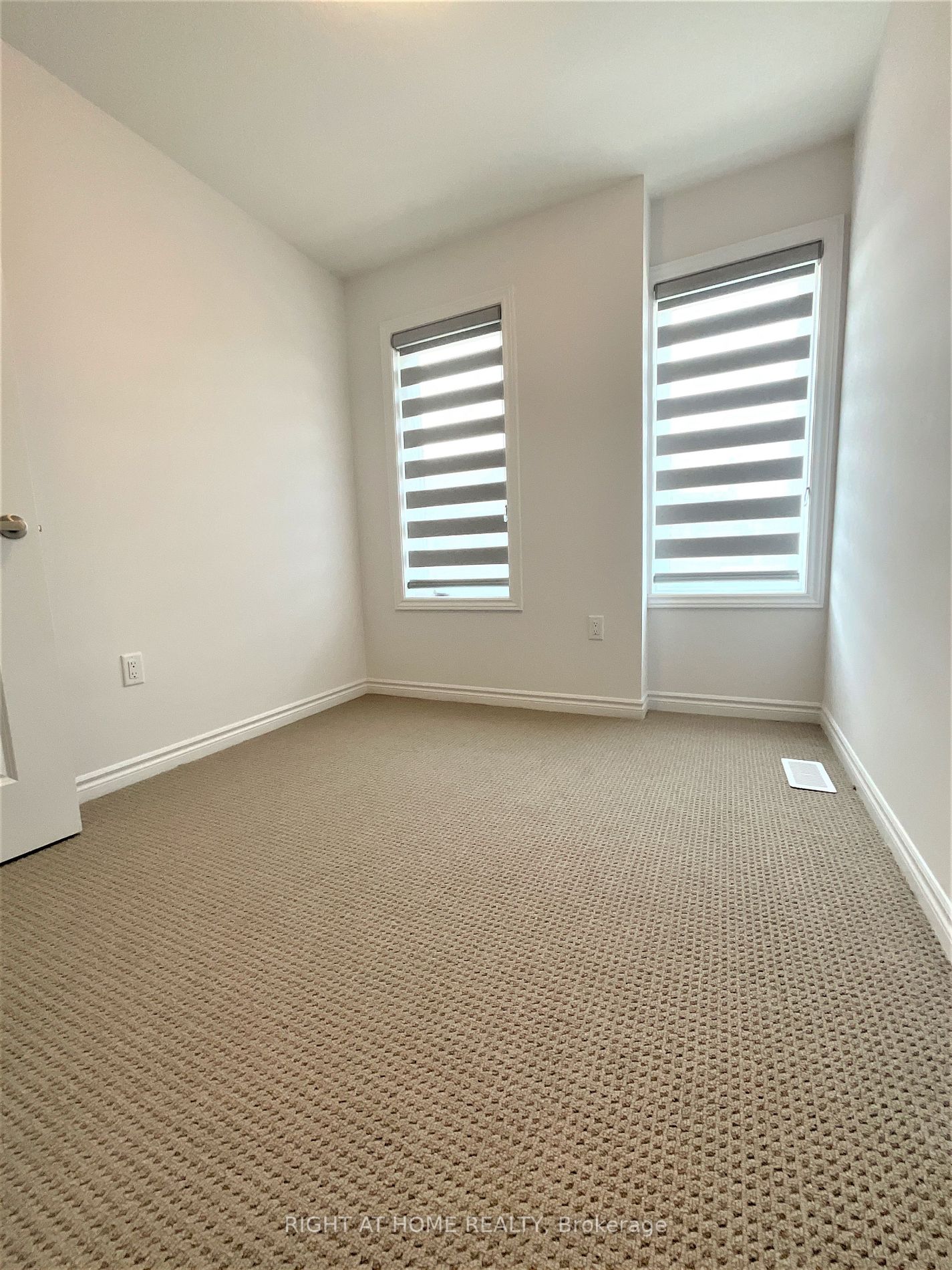 61 Soho St, #142