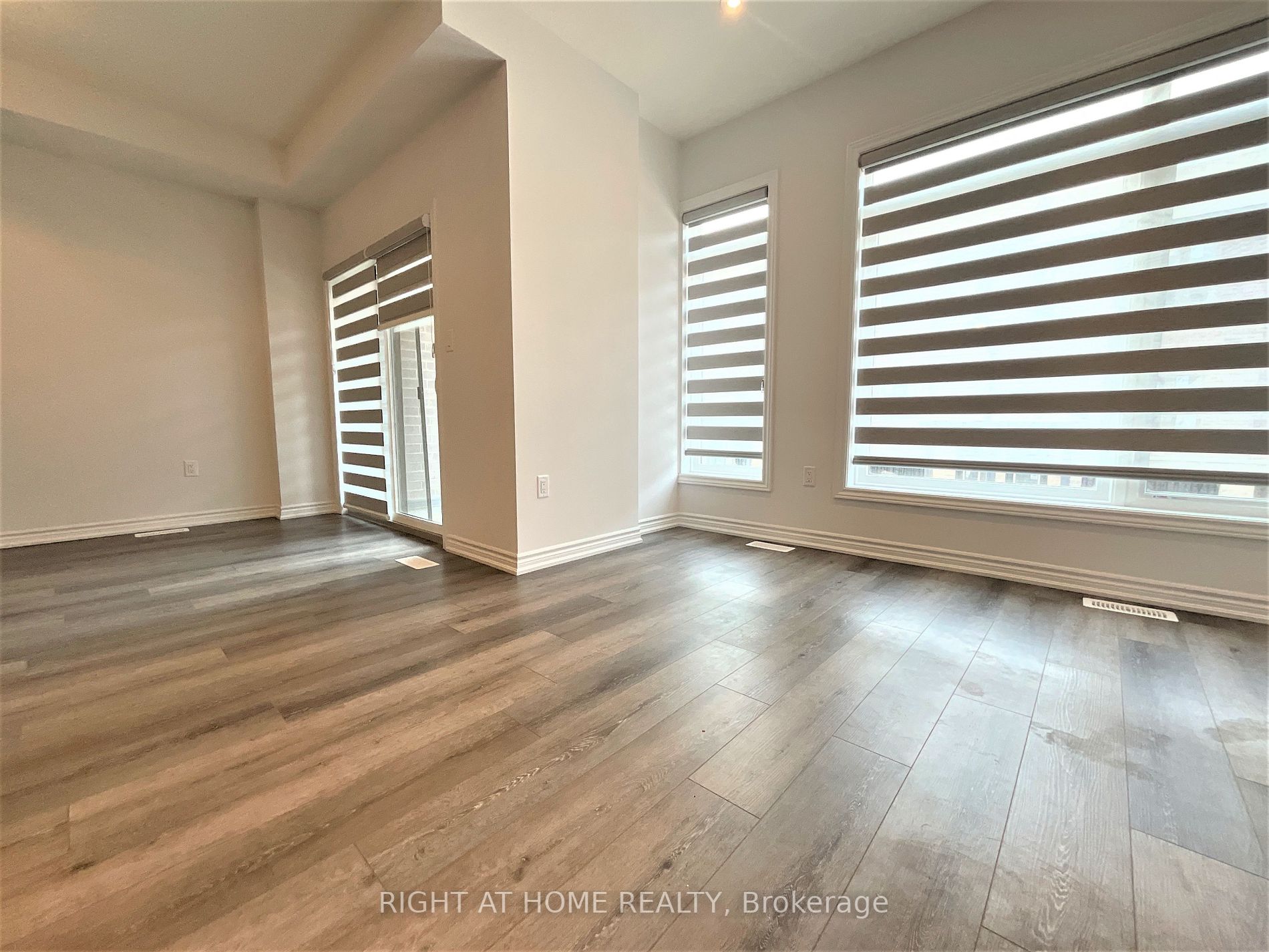 61 Soho St, #142