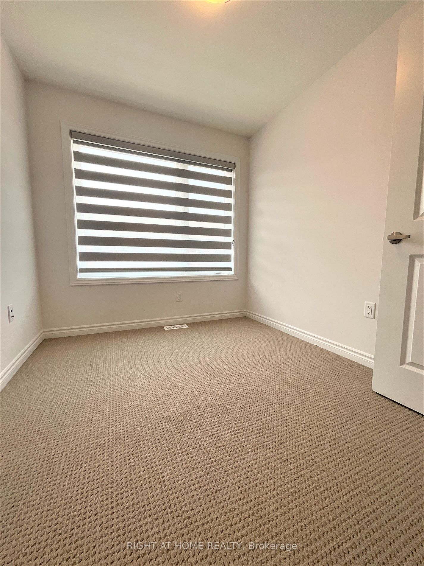 61 Soho St, #142